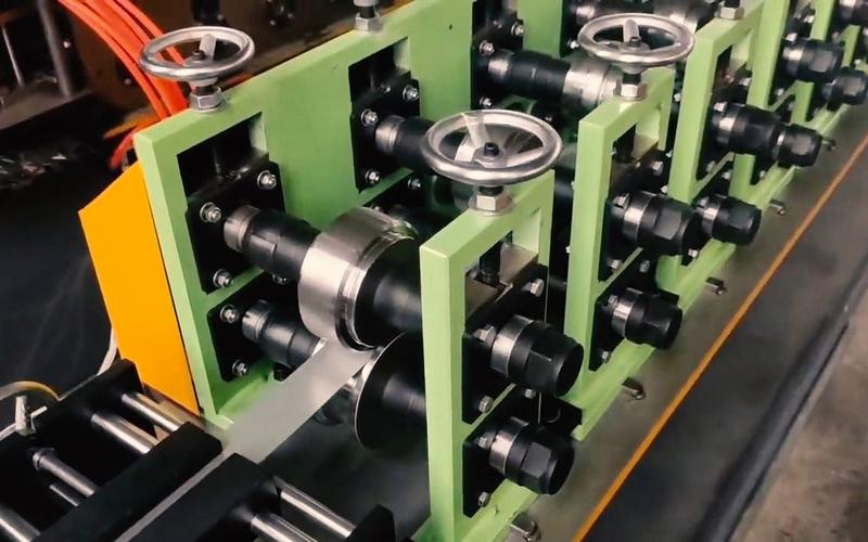 睿至鋒數控全自動液壓角鋼冷彎機 重塑金屬成型新標桿